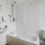 Royal Whitby 3*