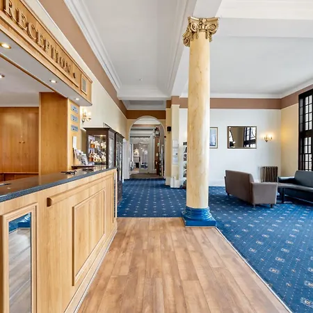 Royal Whitby Hotel 3*