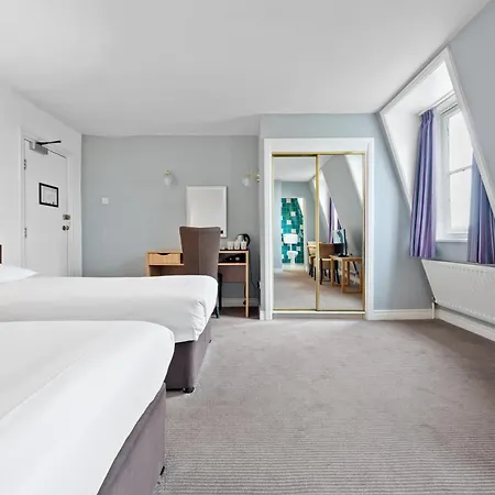 Royal Whitby Hotel 3*