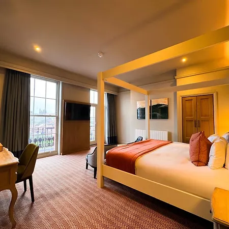 Hotell Royal 3*