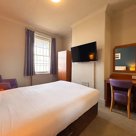 Royal Hotel