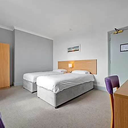 Royal 3* Whitby