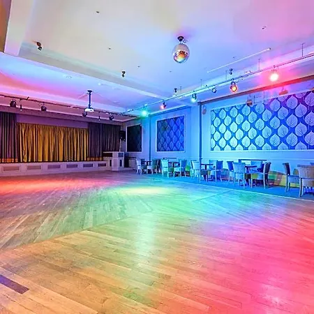 Royal 3* Whitby