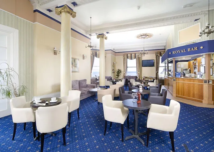 酒店 Royal 惠特比